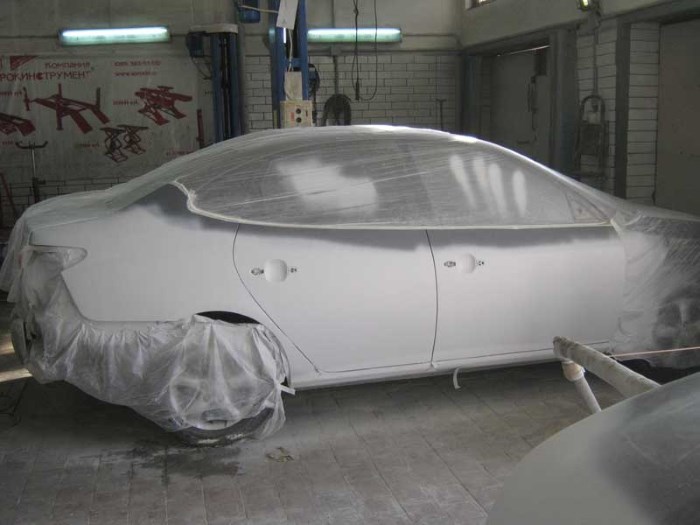 Загрунтованный кузов авто